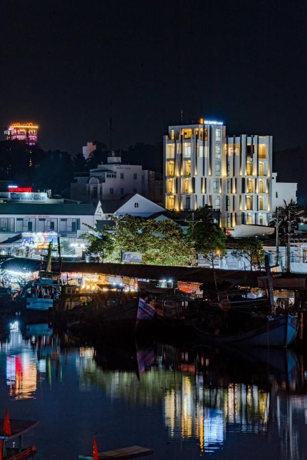 The Empire Hotel Phu Quoc Exterior foto